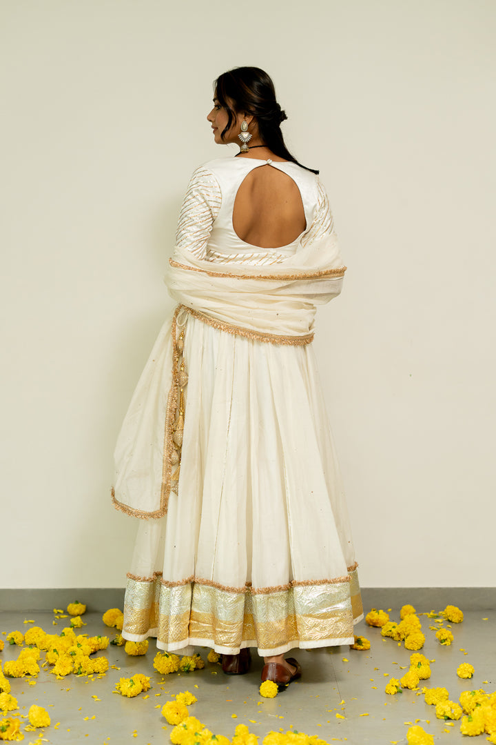 Kali Tui Chaniya- Off-White