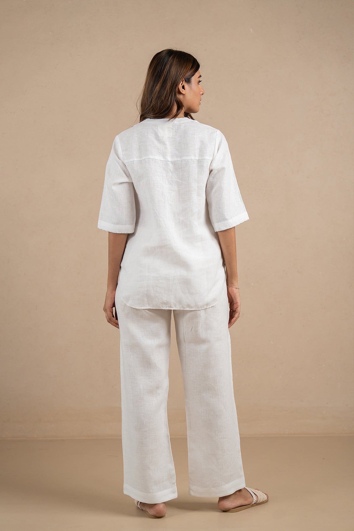 Linen-Delta-Top-Marble-White-