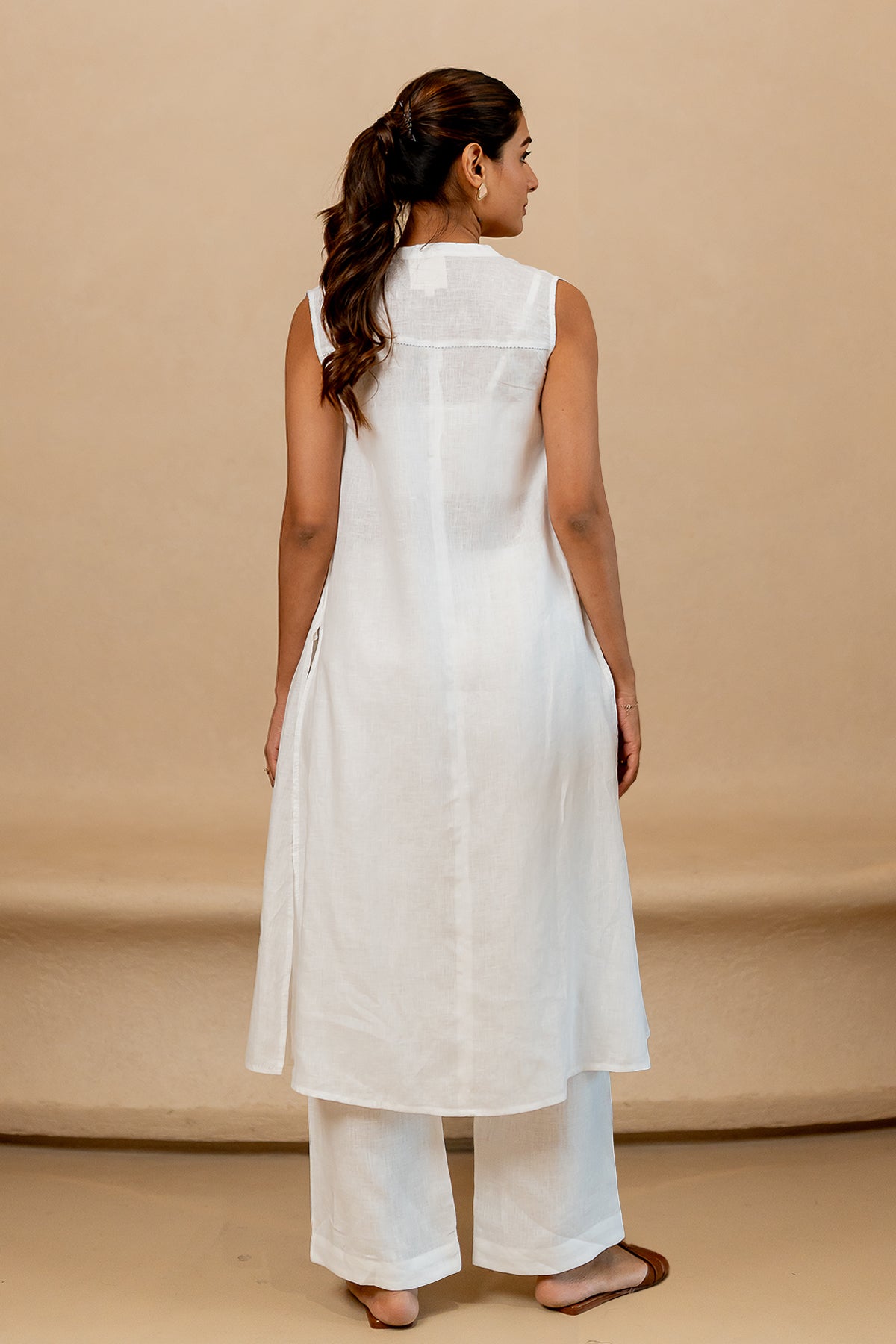 Linen-Sleeveless-Pearl-Kurta-and-Pant-set-Marble-White-