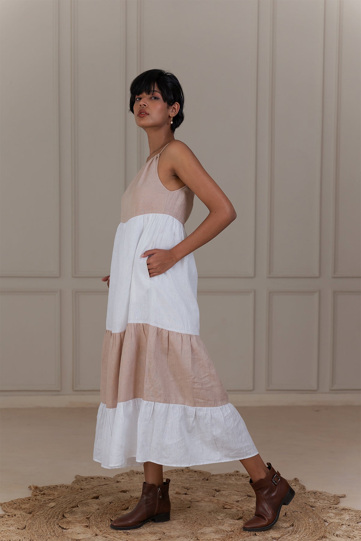 MARLOW LINEN DRESS - Beige and White
