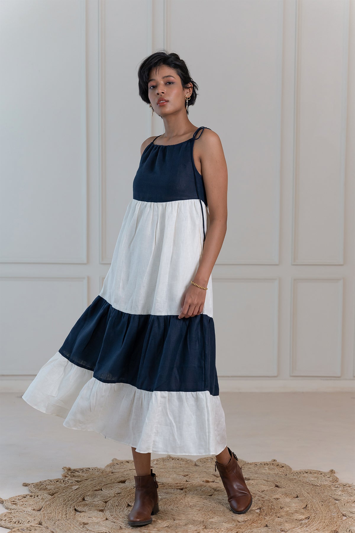 MARLOW LINEN DRESS - Blue and White