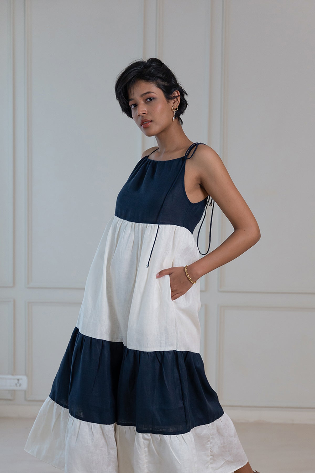 MARLOW LINEN DRESS - Blue and White