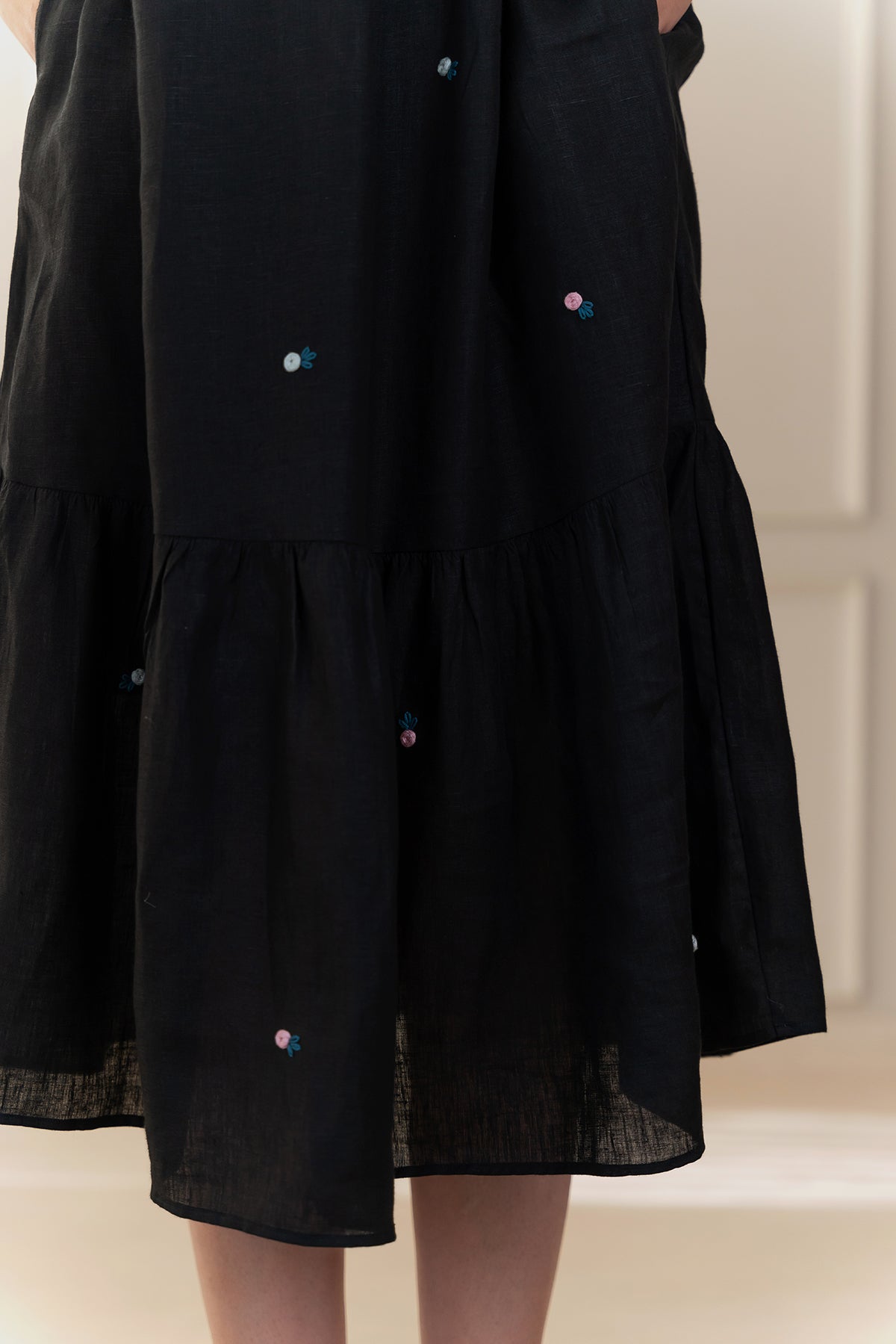 Meadow Linen Dress - Black