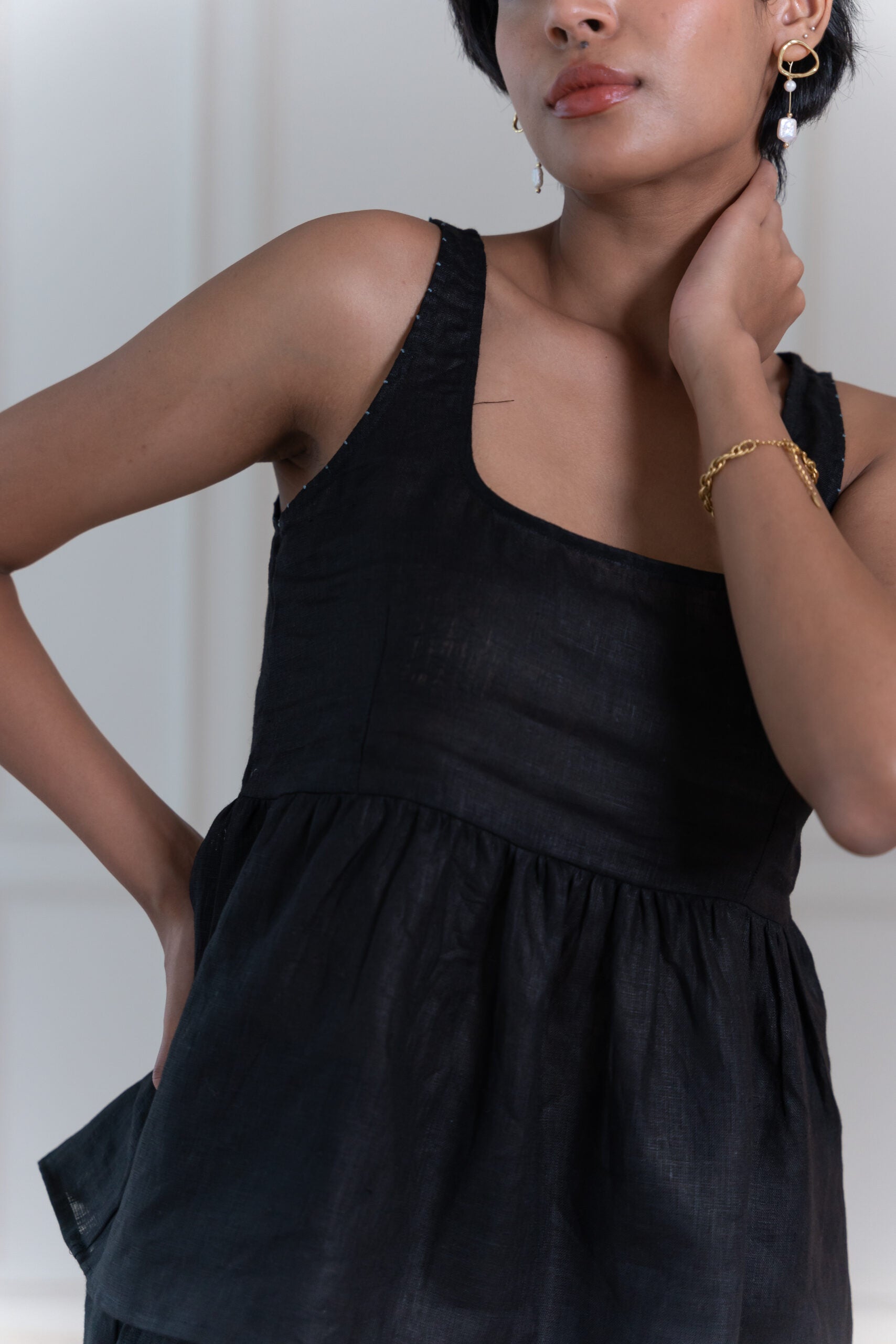 Carol Linen Sleeveless Top - Black