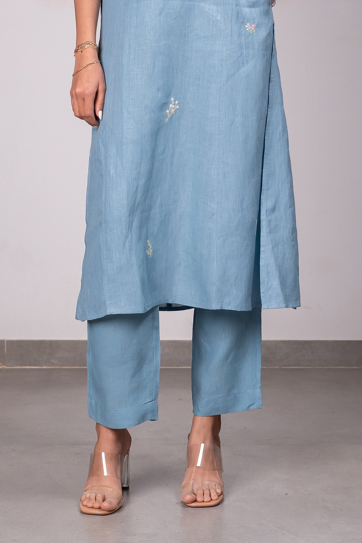 Maya Linen Narrow Pants – Icy Blue