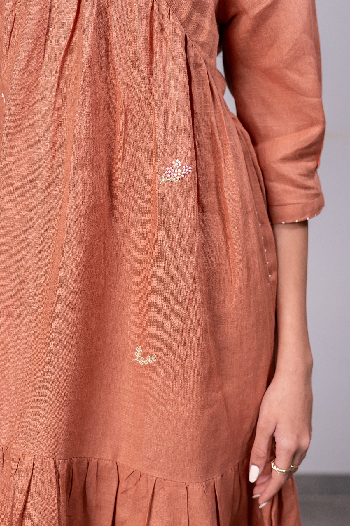 Meadow Linen Dress With Pockets – Sand Brown