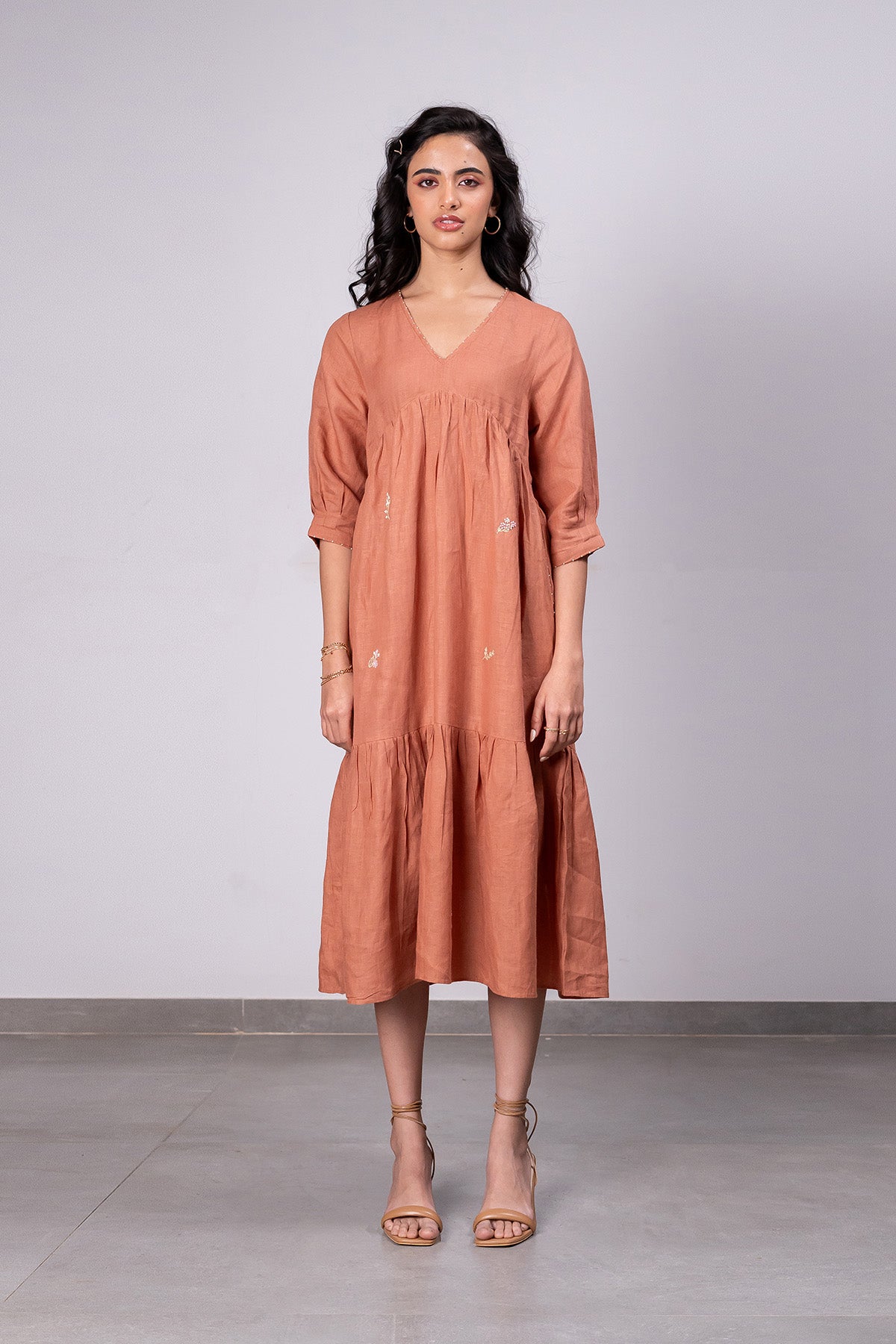 Meadow Linen Dress With Pockets – Sand Brown