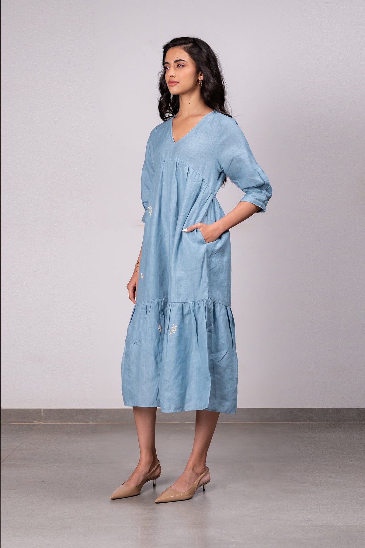 Meadow Linen Dress with pockets - Icy Blue