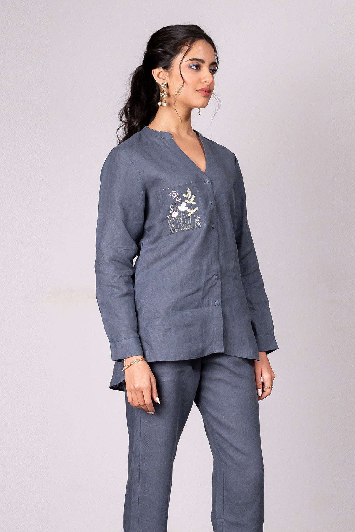 Pamela Linen Shirt With Patch Pocket – Charcoal Grey