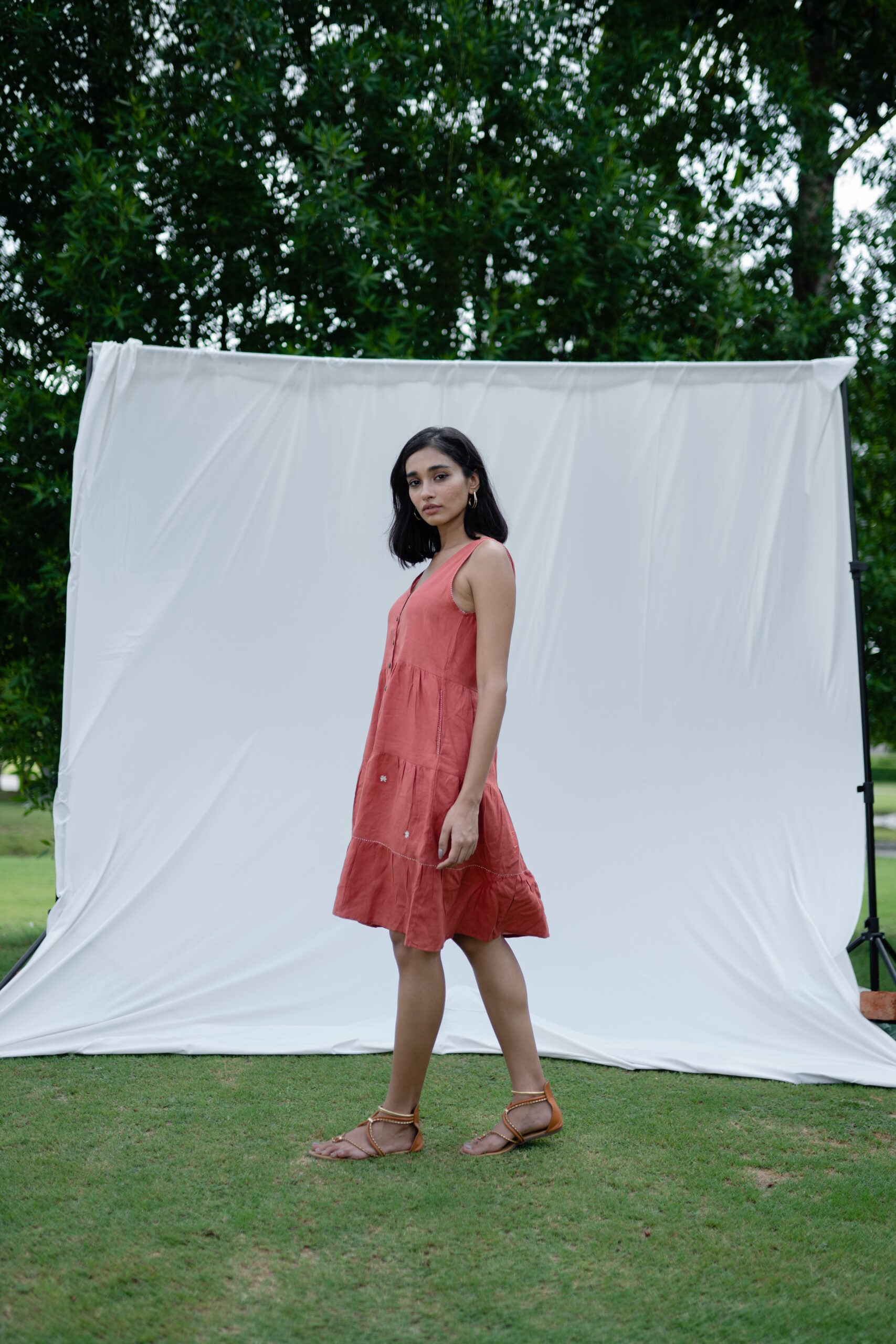 Linen sleeveless tier dress - Rust
