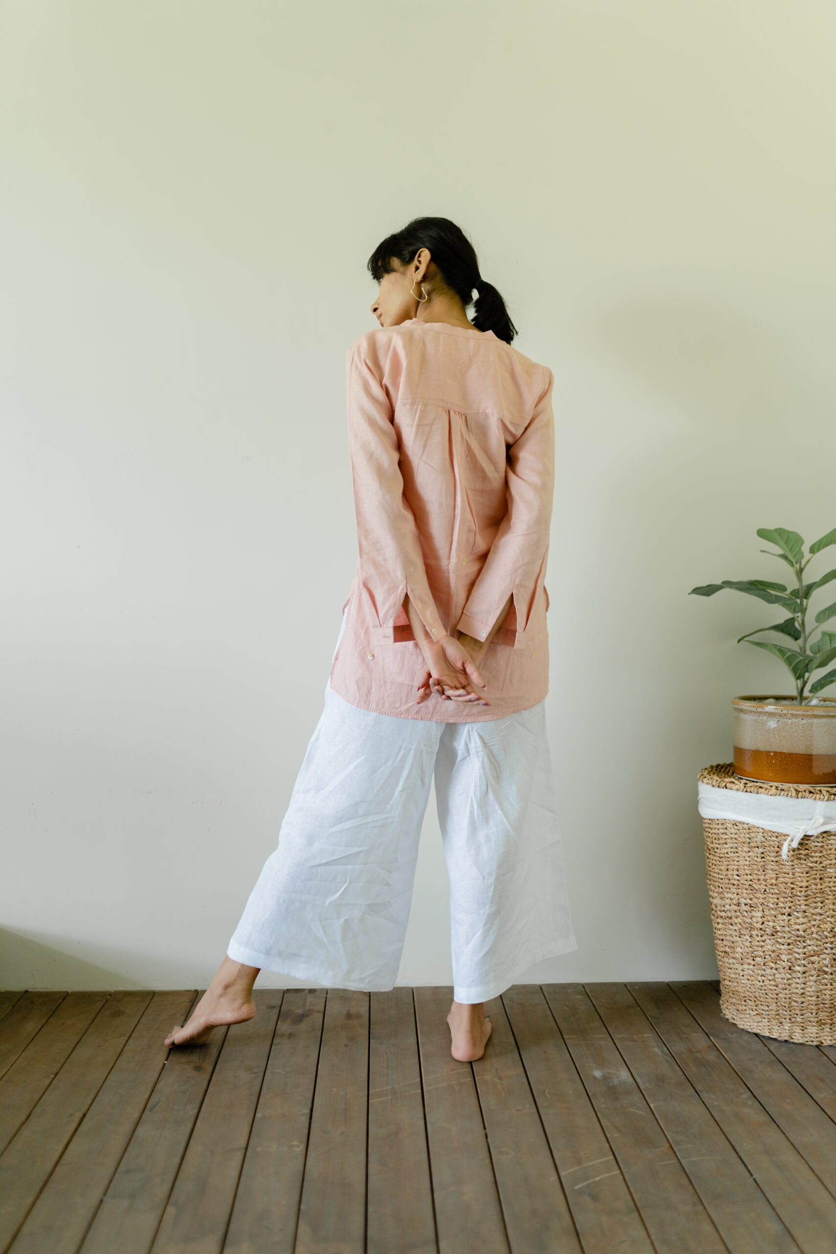 Stella Linen Half Placket Top - Light Pink