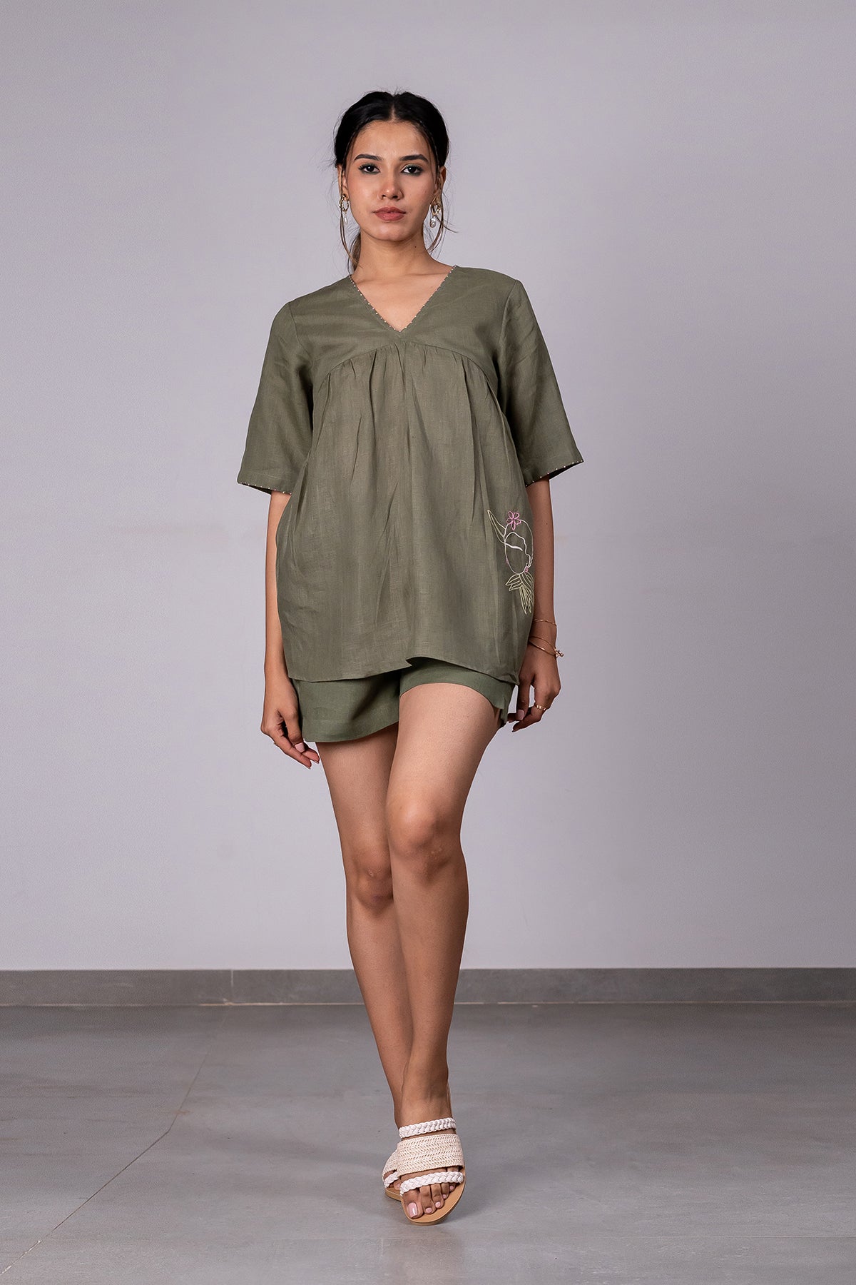 Sabina Linen Top With Pocket – Olive Green