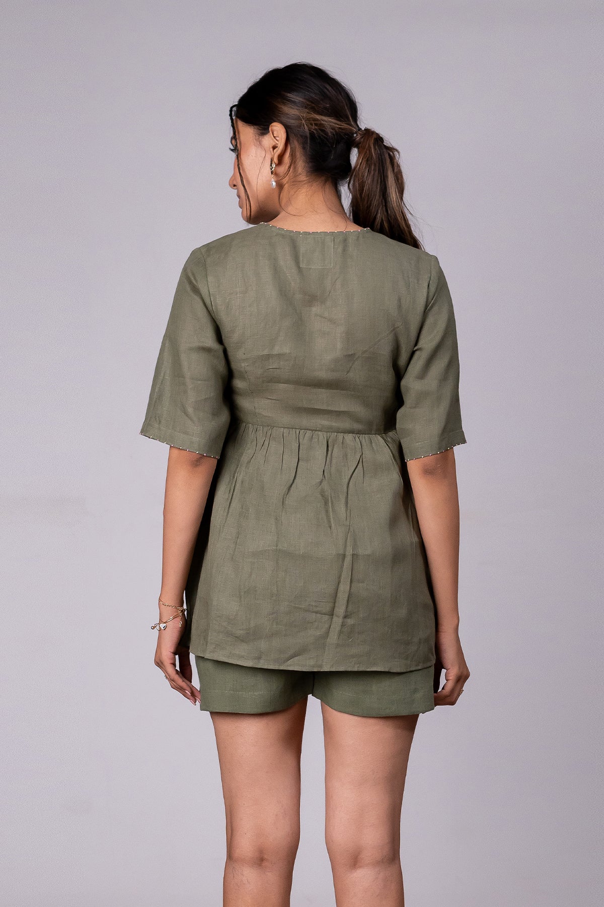 Sabina Linen Top With Pocket – Olive Green