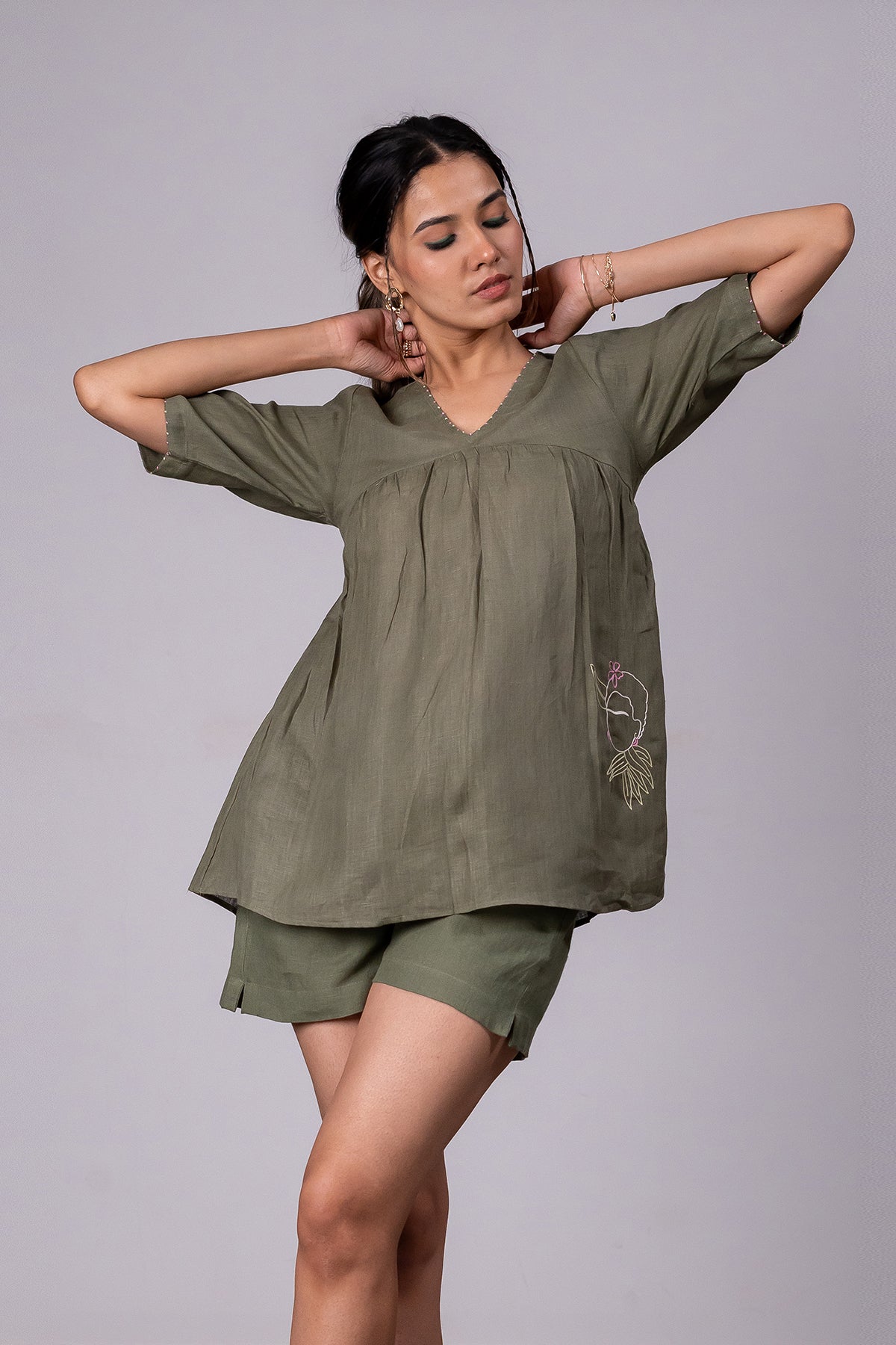 Sabina Linen Top With Pocket – Olive Green