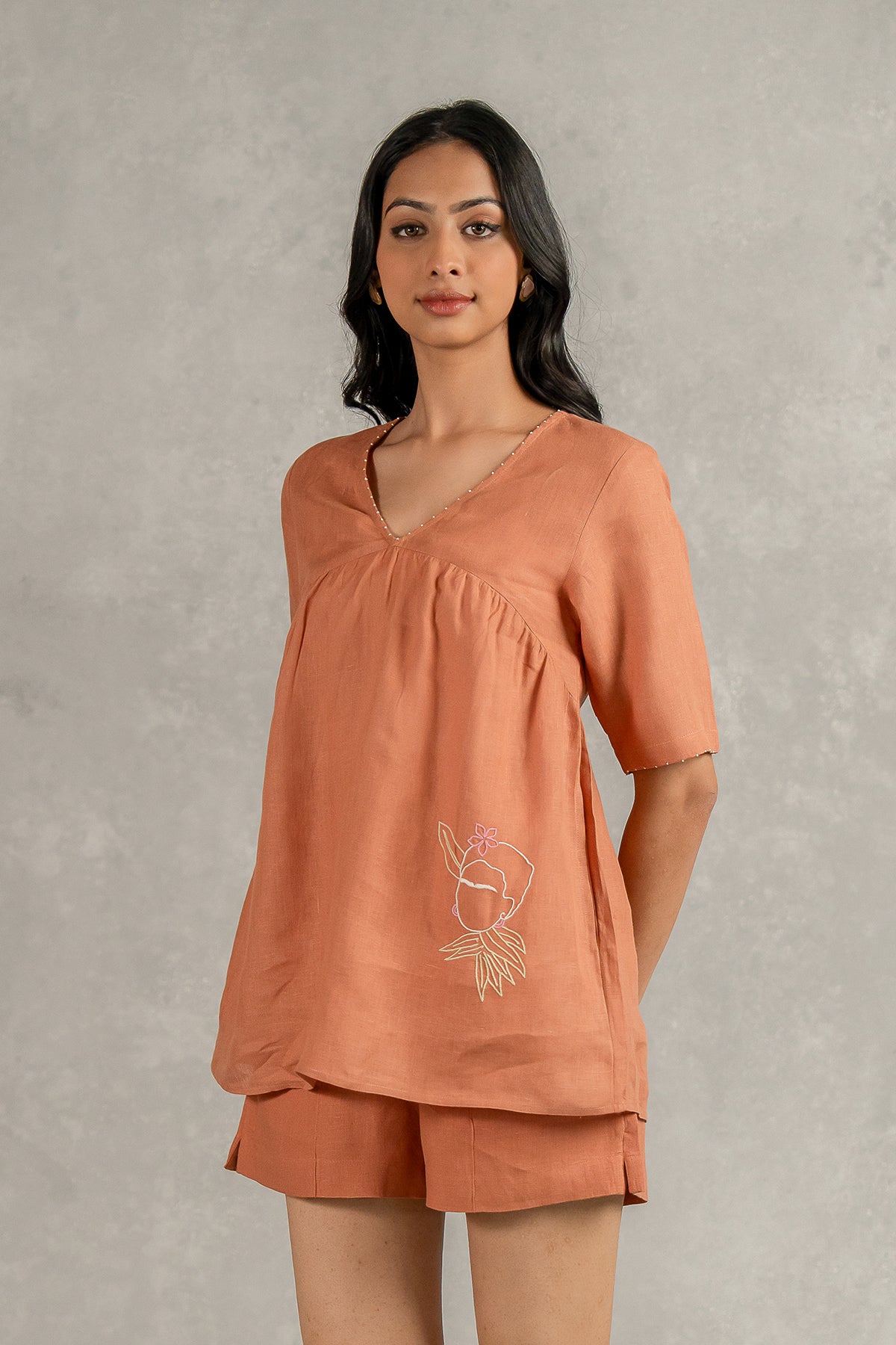 Sabina linen Top with Pocket - Sand brown