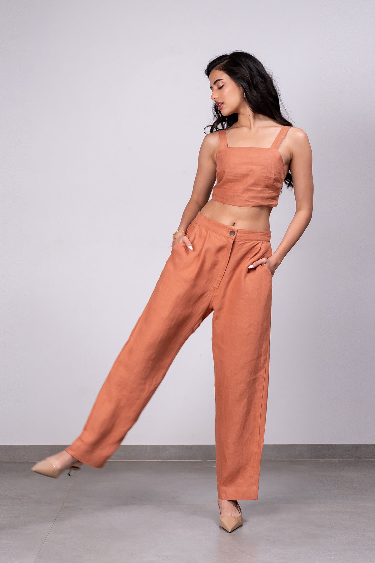 Sally Linen Top – Sand Brown