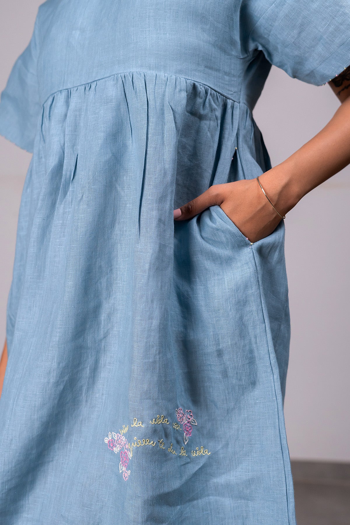Silvia Linen Boxy Short Dress With Pockets – Icy Blue