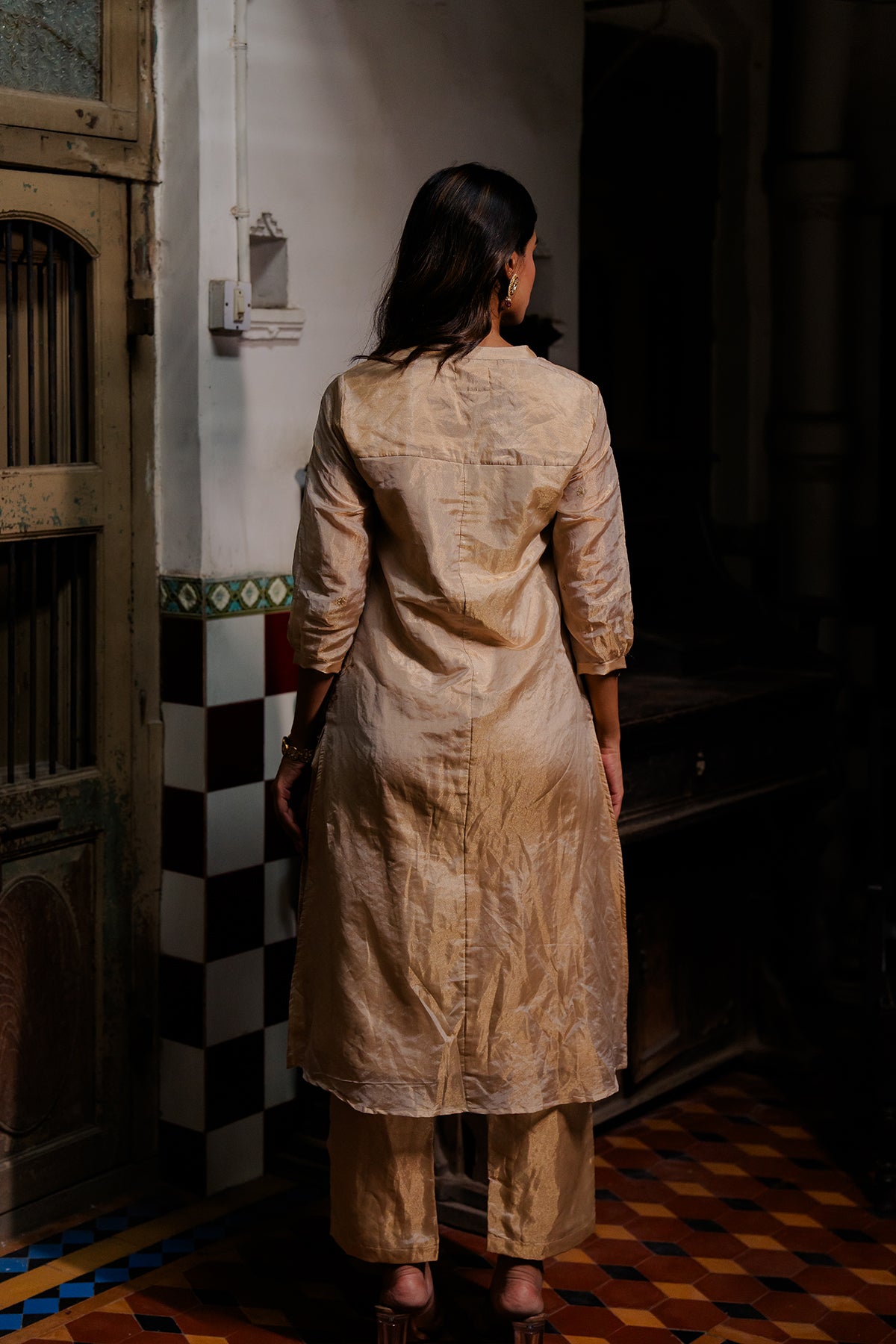 Sona Mandarin collar straight Tissue kurta with pants - Gold