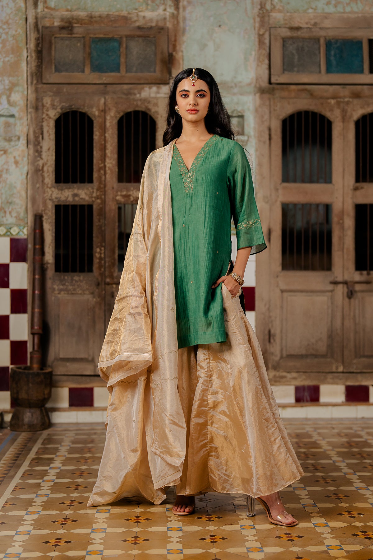 Sunheri Tissue dupatta - Gold