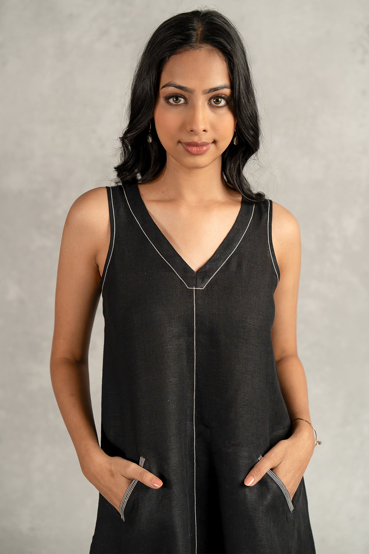 Susan Linen A-Line Sleeveless Dress with Welt Pockets- Black