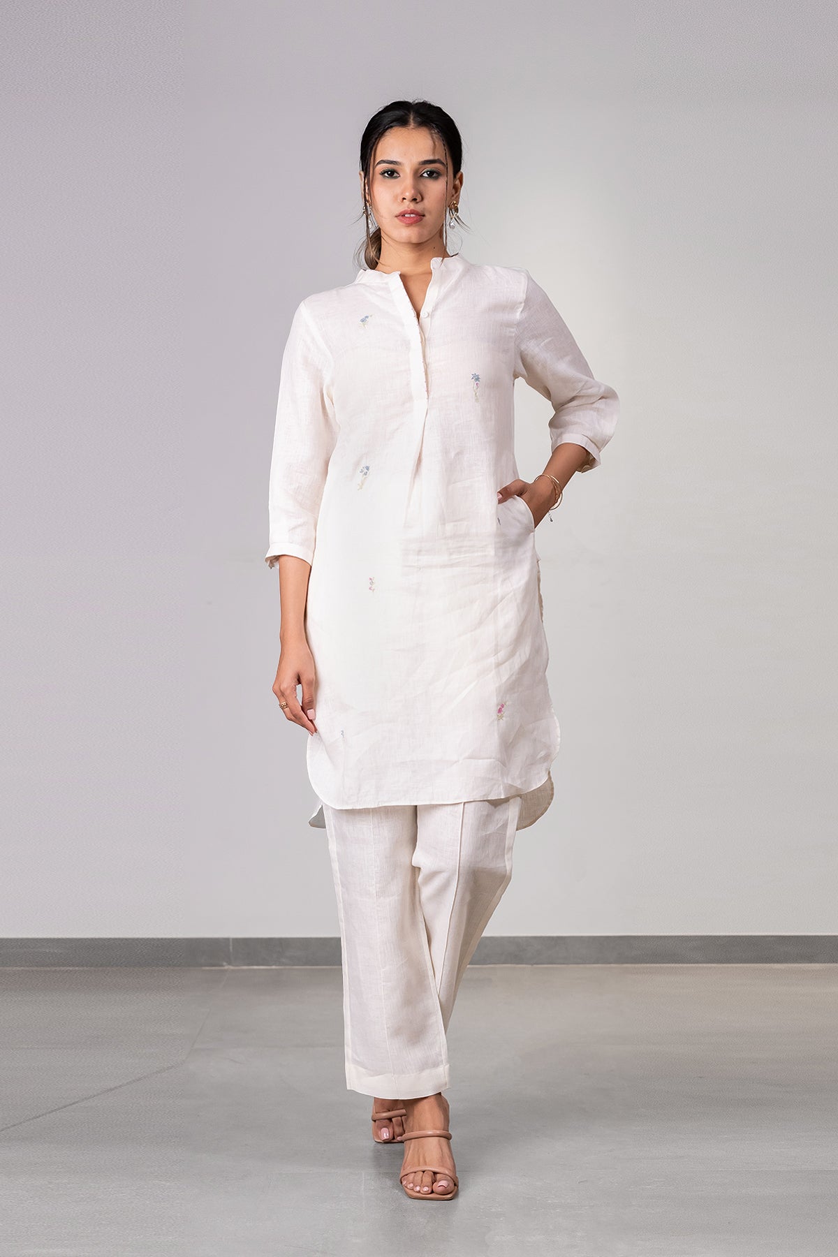 Teresa Linen Half Placket Kurta With Pockets - Off White