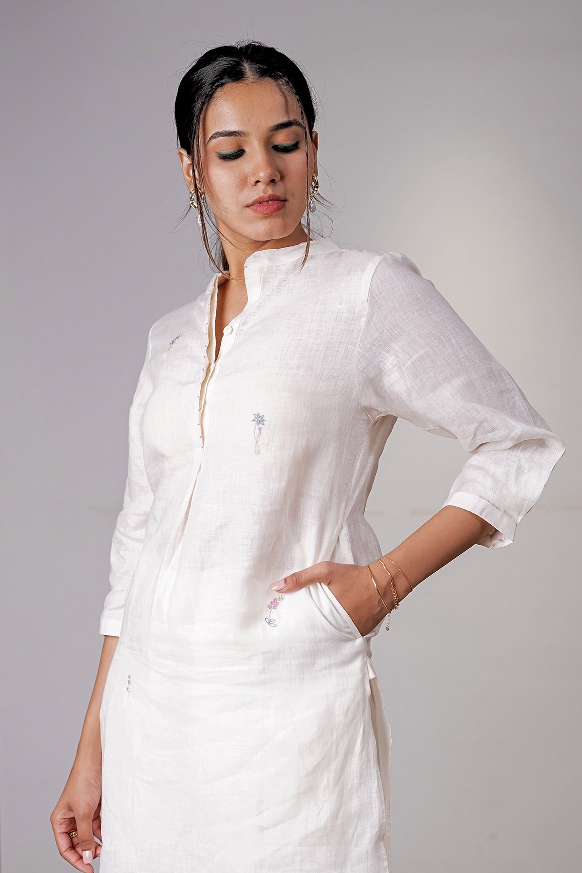 Teresa Linen Half Placket Kurta With Pockets - Off White