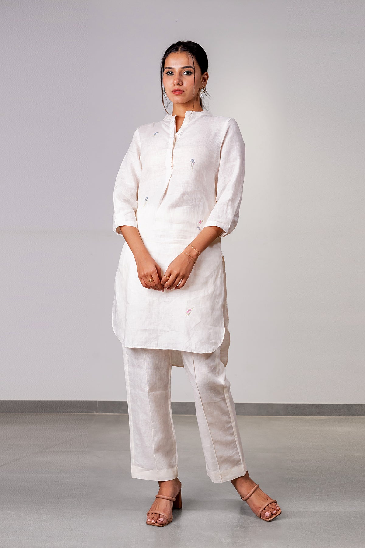 Teresa Linen Half Placket Kurta With Pockets - Off White