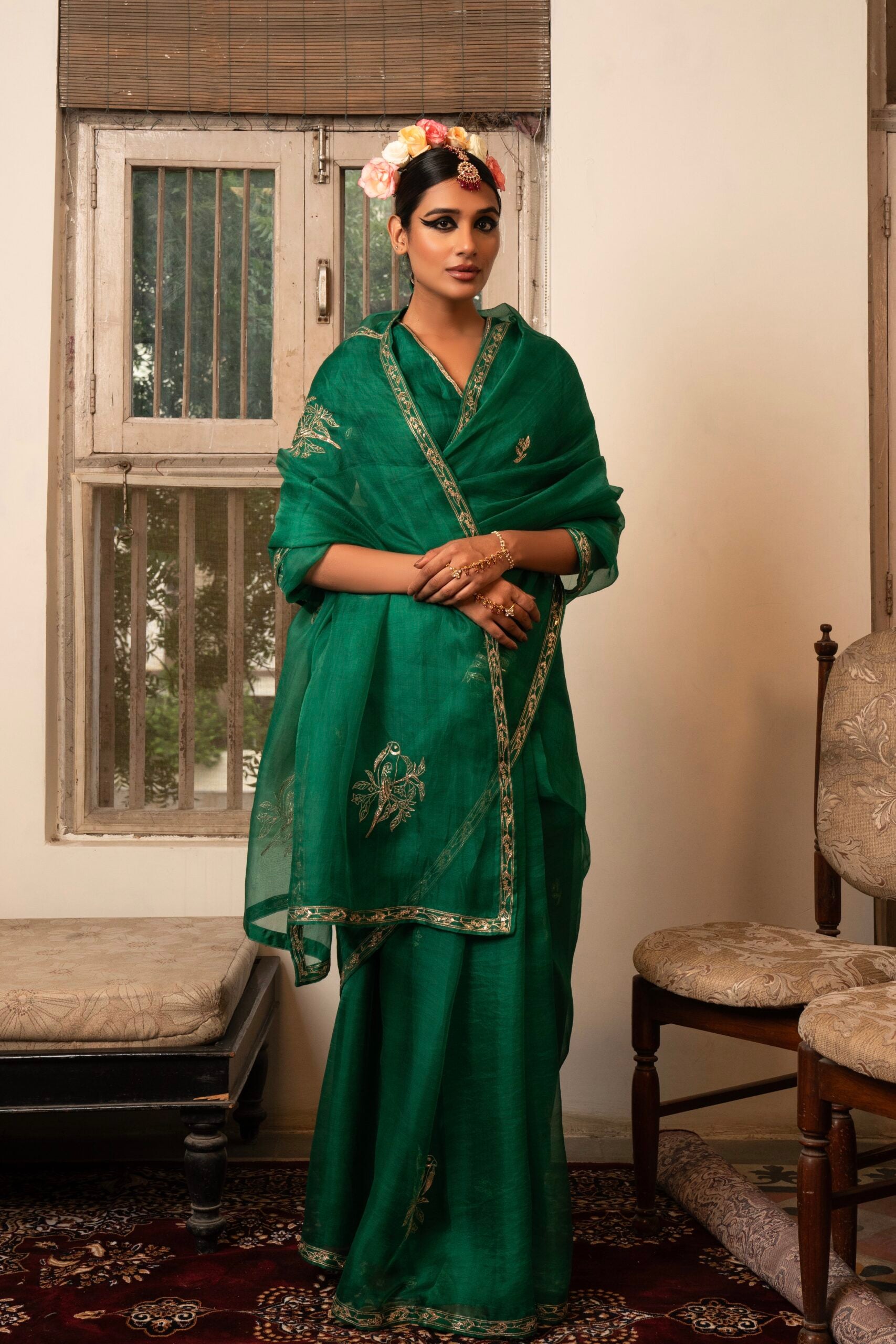 Shop Zebein’s Women’s Organza Silk Hiraman Saree in Chatak Hara, thoughtfully crafted in luxurious organza silk with graceful drape and refined detailing. Designed for festive celebrations, wedding occasions, and elevated ethnic styling, this timeless saree blends lightweight elegance, sophisticated craftsmanship, and contemporary tradition for effortless statement dressing.