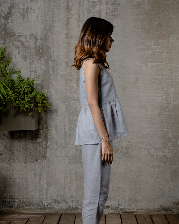 CAROL LINEN SLEEVELESS TOP - Powder Blue