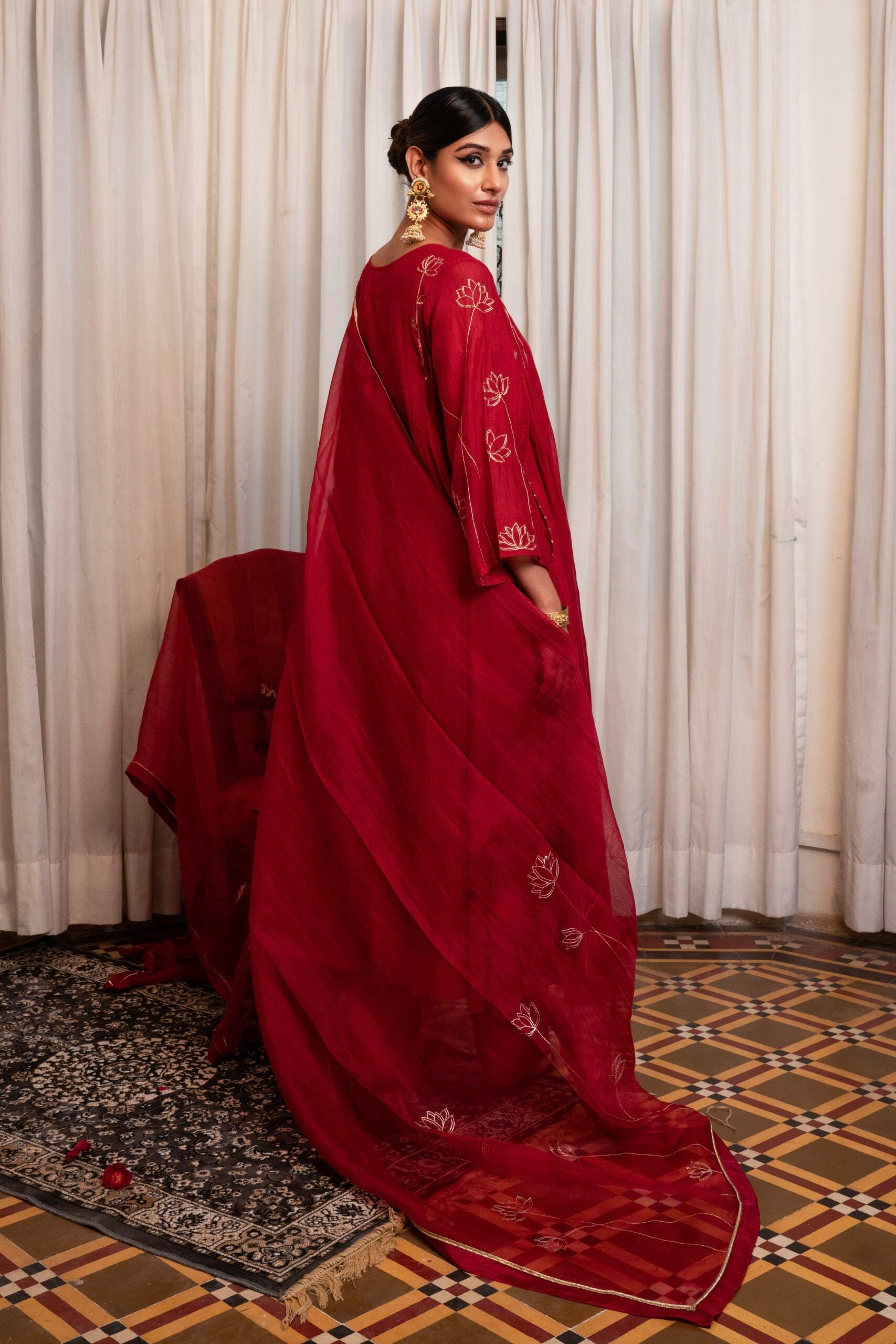 Laal Kamal kurta set - sindhoori "laal"