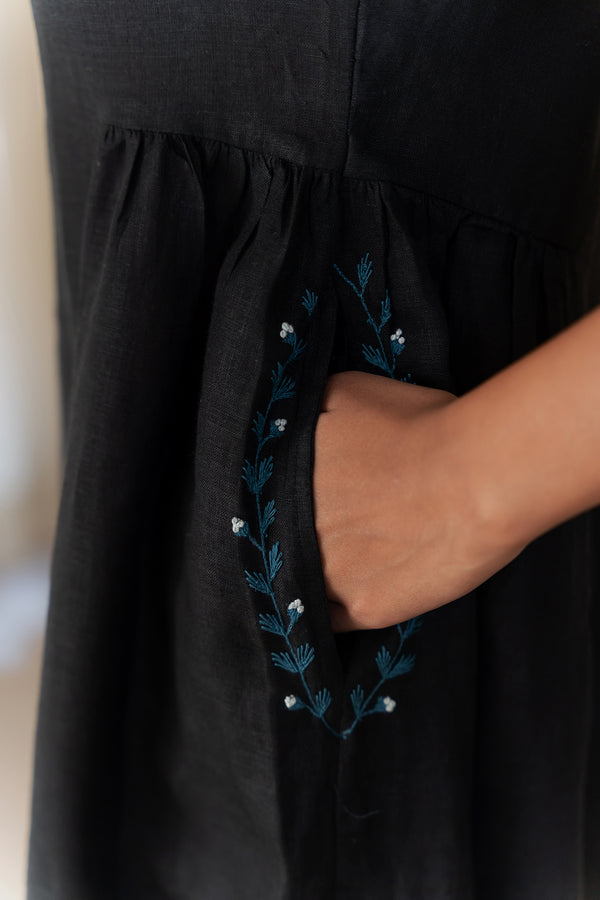 Nova Linen Dress - Black