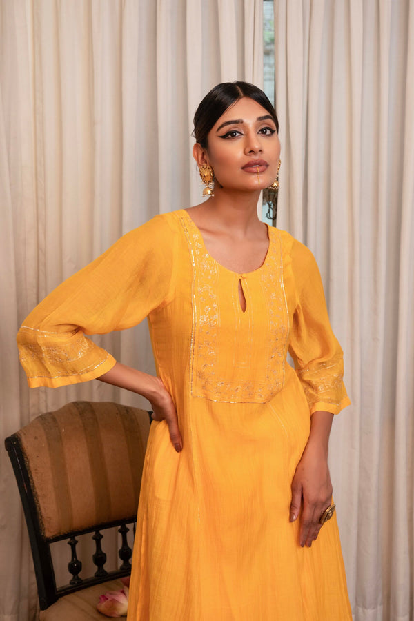 "Goru Aur Badal" Straight Kurta set - kesariya peela