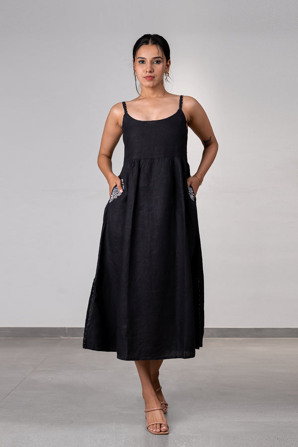 Alicia Strap Panel Dress with pockets - Black