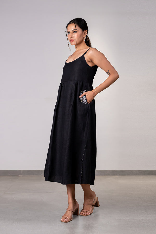 Alicia Strap Panel Dress with pockets - Black