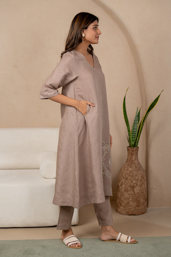 Yavie-Linen-Long-dress-with-Pockets-Mud-5