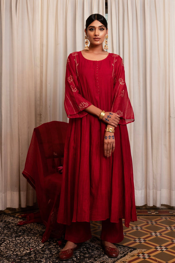 Laal Kamal kurta set - sindhoori "laal"
