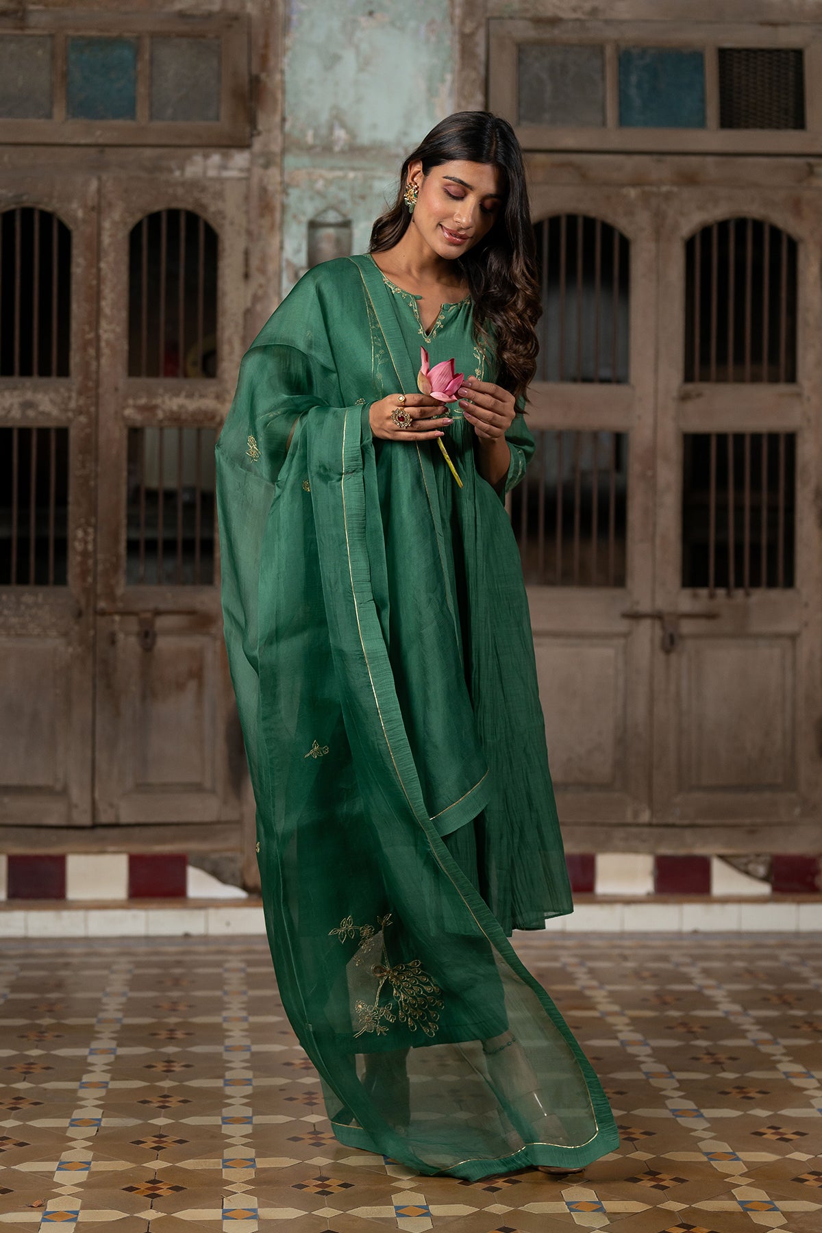 Bel Butta Chanderi Silk Kurta and Pants - Green