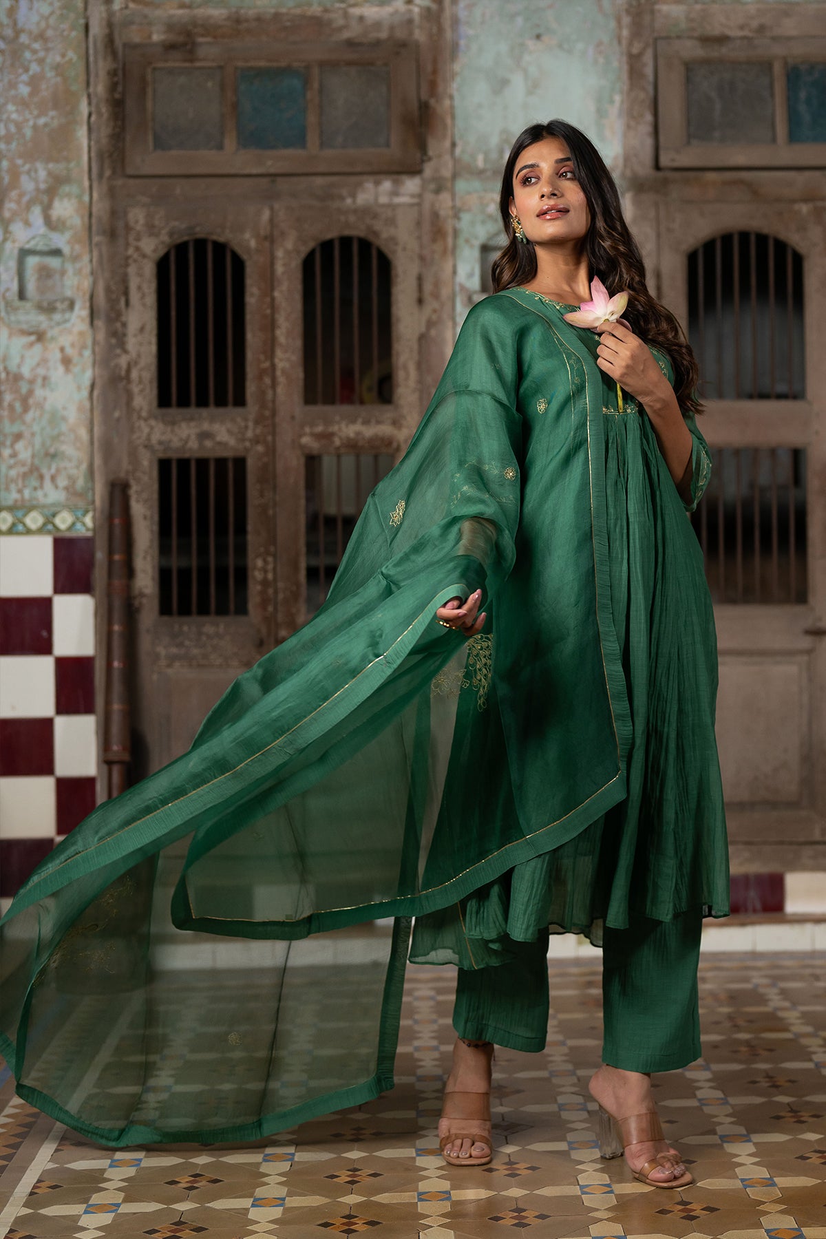 Bel Butta Chanderi Silk Kurta and Pants - Green