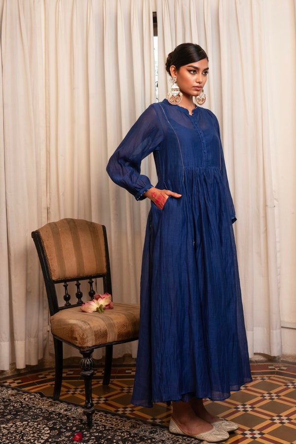 "Baaj aur phool" Dress- Mayur Neela