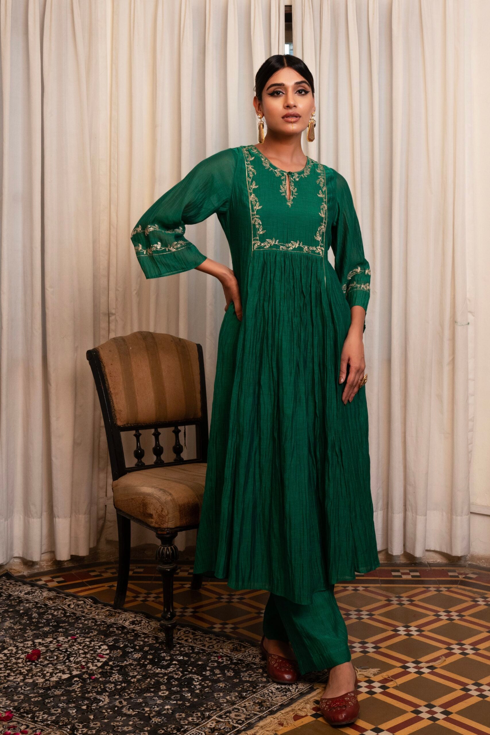 Phool Bel Kurta set - chatak "Hara"