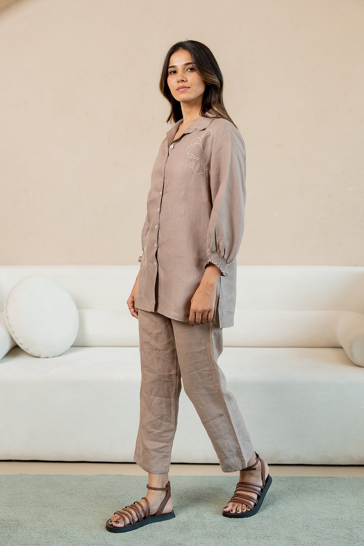 Carla-Linen-Bobbin-Shirt-With-Pockets-Mud-