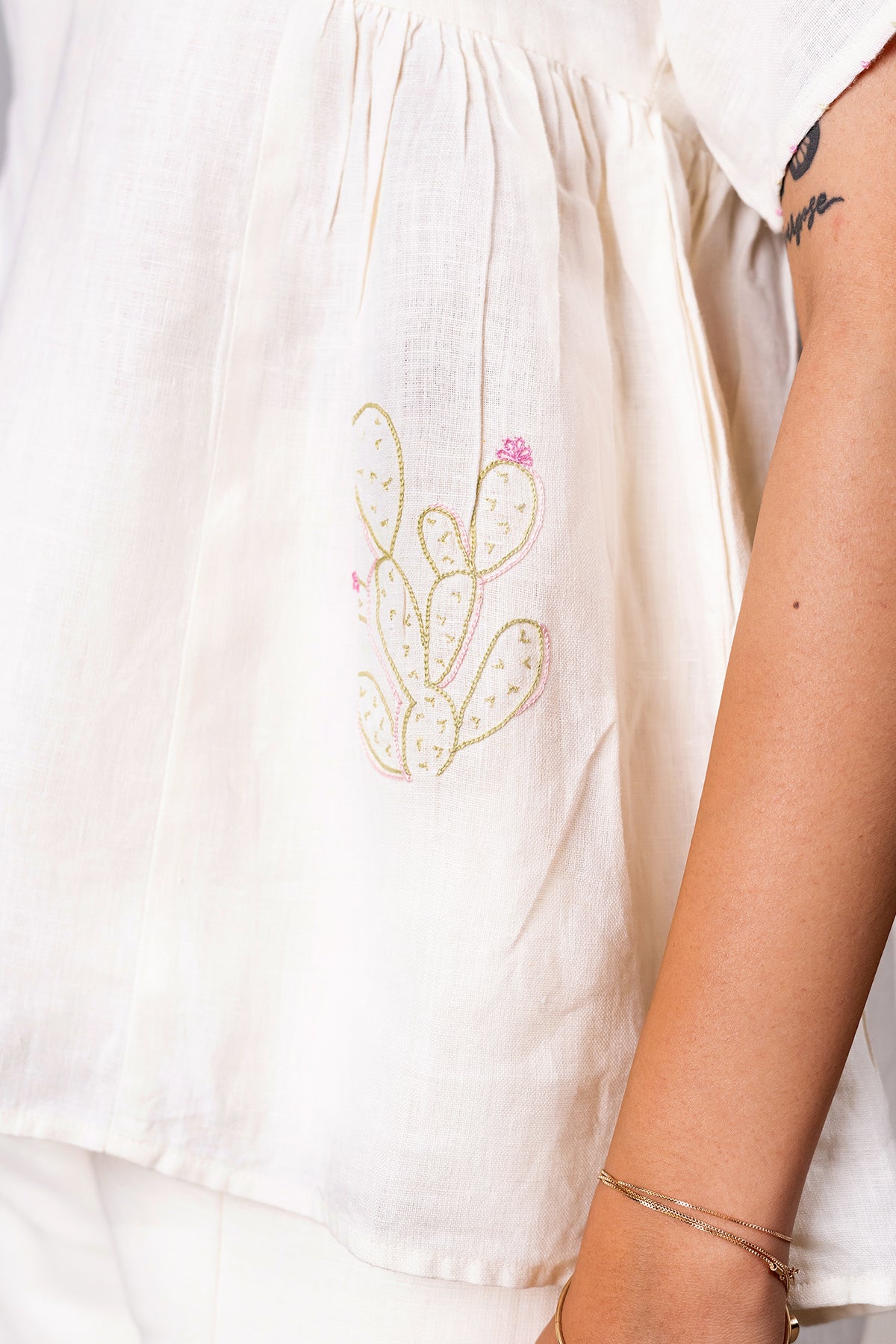 Cecilia Linen Side Gather Top – Off White