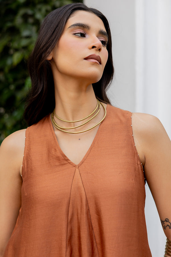 V-neck panel  dress