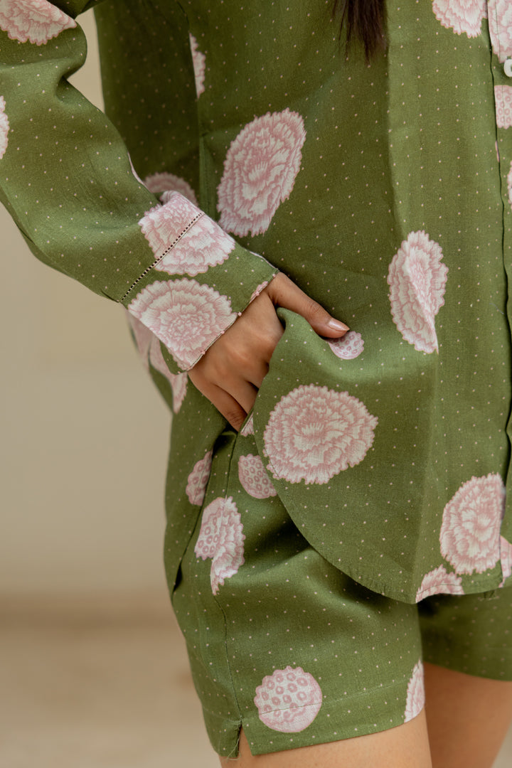 Linen Banaras Bloom Shorts -Green And Pink
