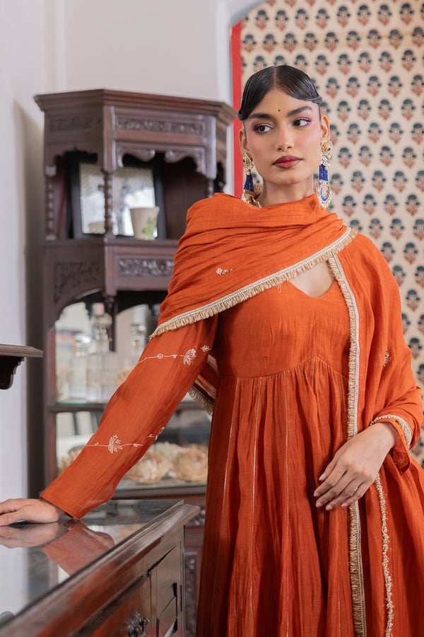 Back knot kurta with pants