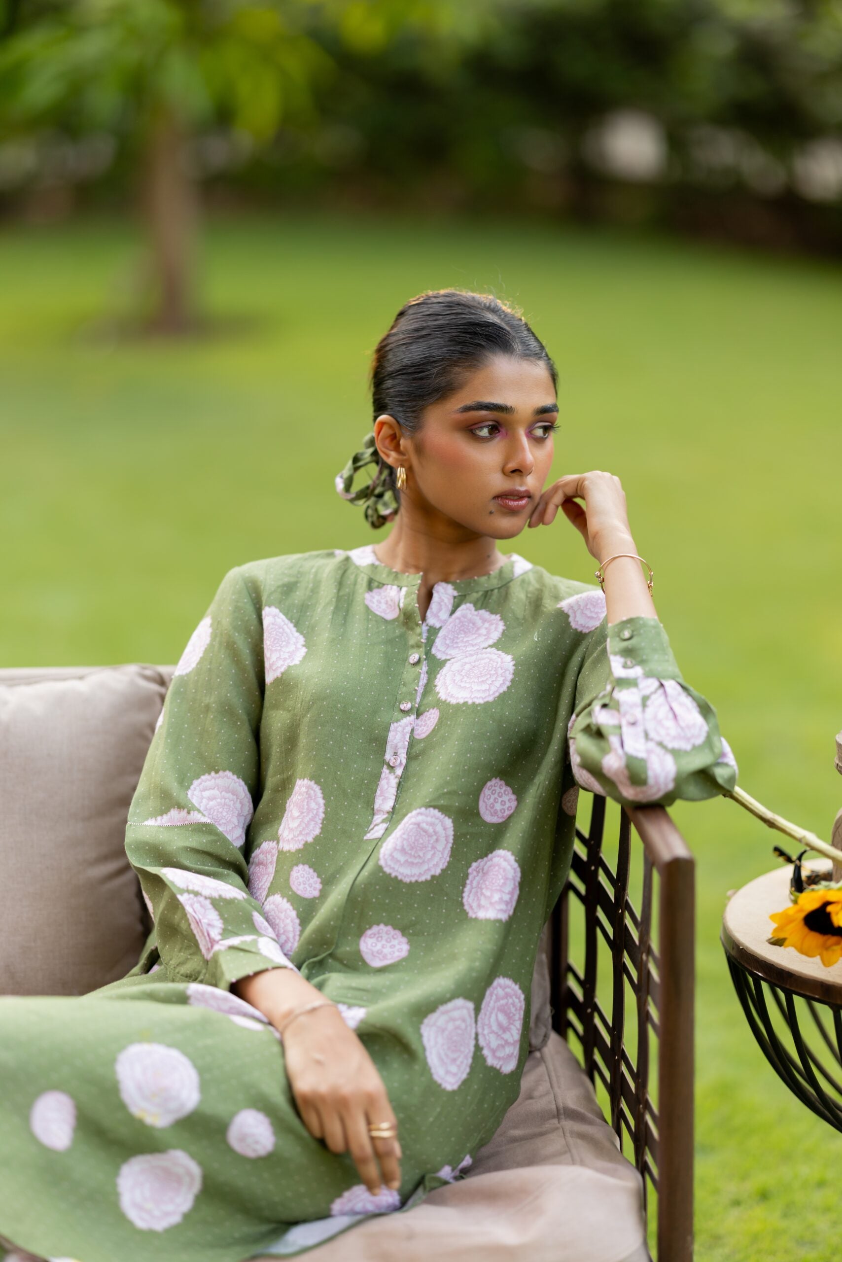 Linen Over sized Lace Kurta - Green Floral