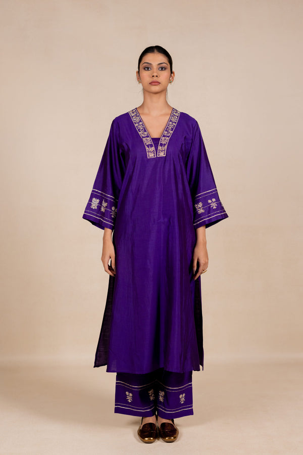 Devyani Embroidered Silk Kurta Set - Purple
