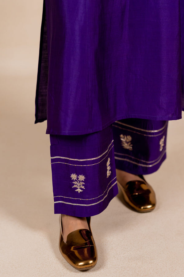 Devyani Embroidered Silk Kurta Set - Purple