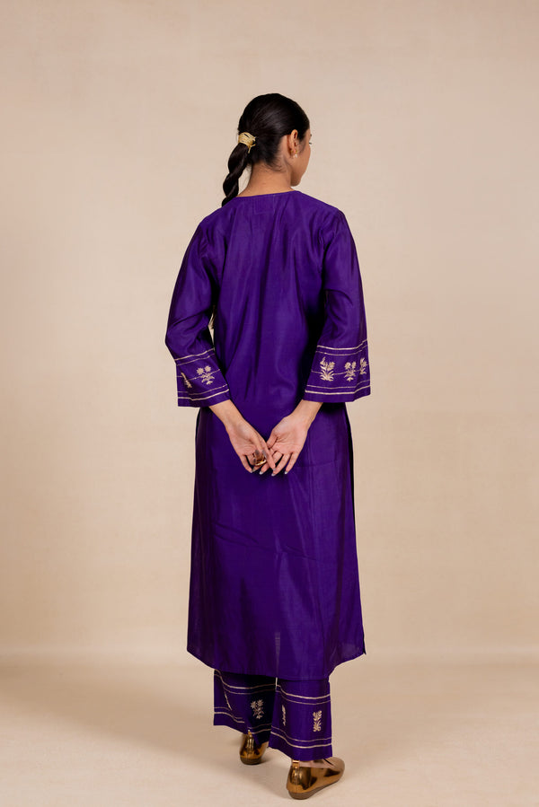 Devyani Embroidered Silk Kurta Set - Purple