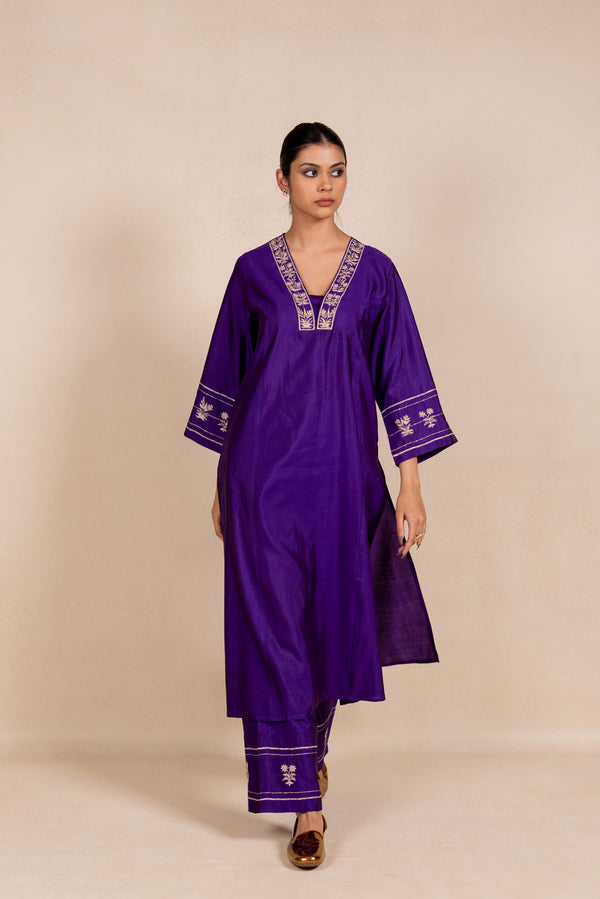 Devyani Embroidered Silk Kurta Set - Purple